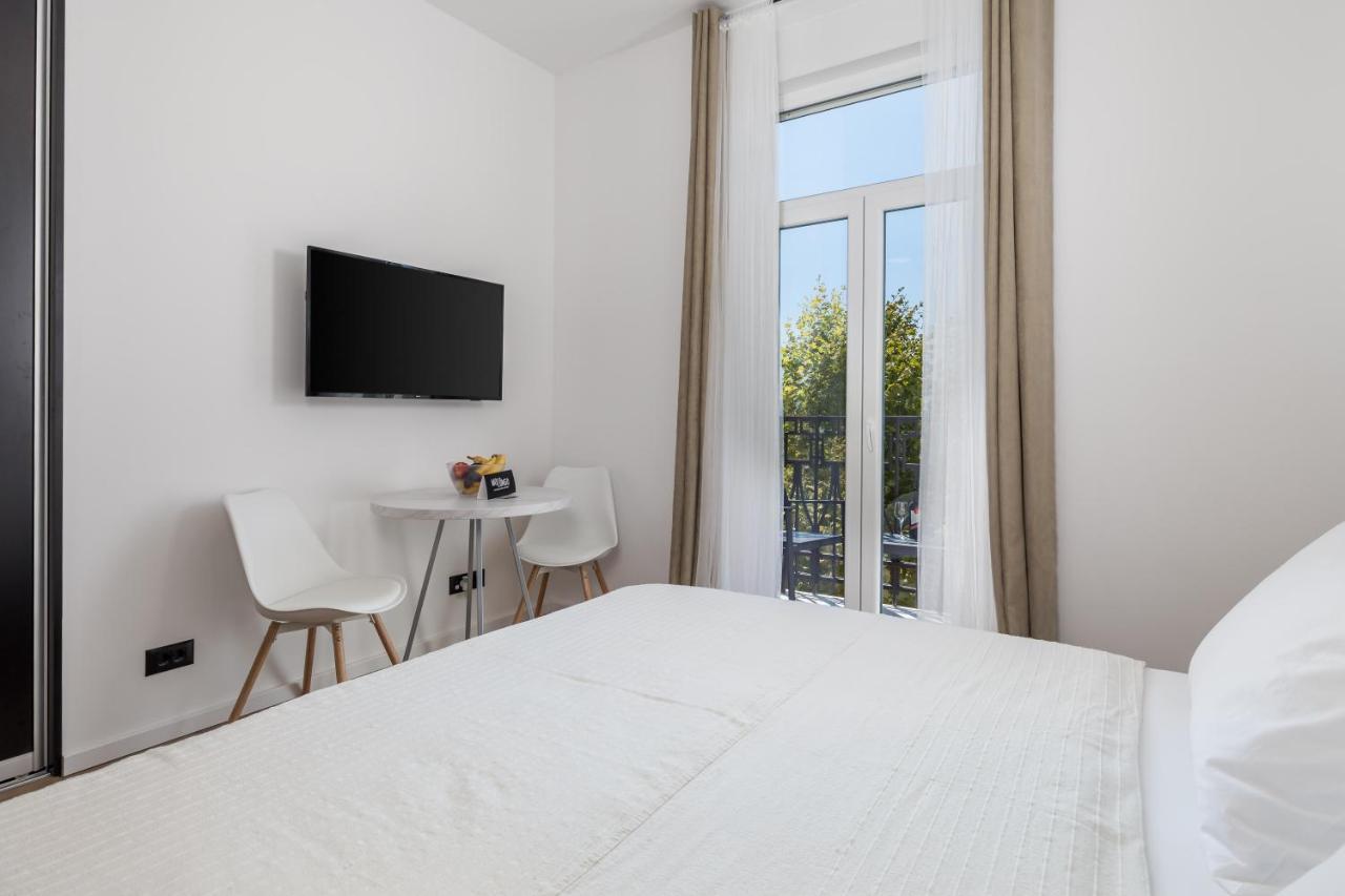 Apartments Bristol 2 Rijeka Exterior photo